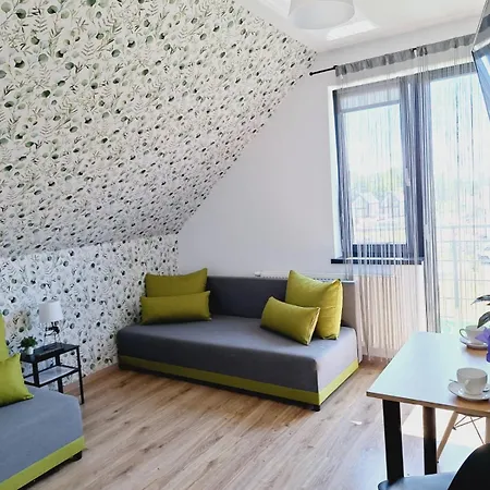 Goscinne Zatoka ホームステイ